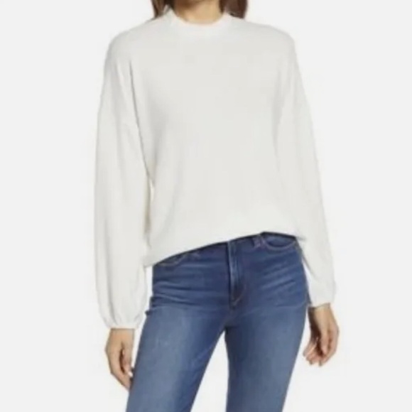 Gibsonlook Ivory Ruffle Neck Knit Top w/cuff sleeves - Picture 1 of 8